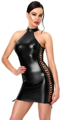 Noir zwarte wetlook halterjurk met veters langs de zijkanten, gedragen door model